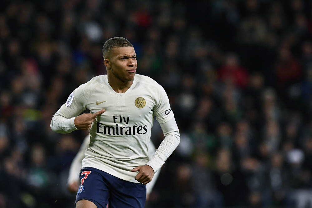 防守建功！马克西补防送大帽 并收下篮板推反击